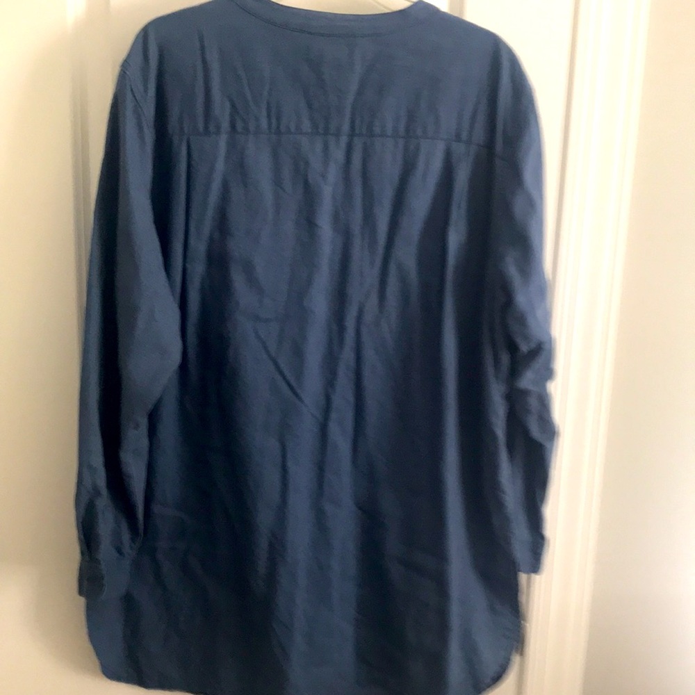 Lands End Size L 14-16 linen and cotton slate blue buttons down - Picture 4 of 4